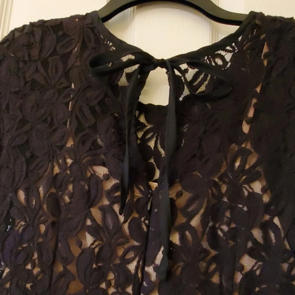 Ann Taylor Loft black lace dress sz 4
